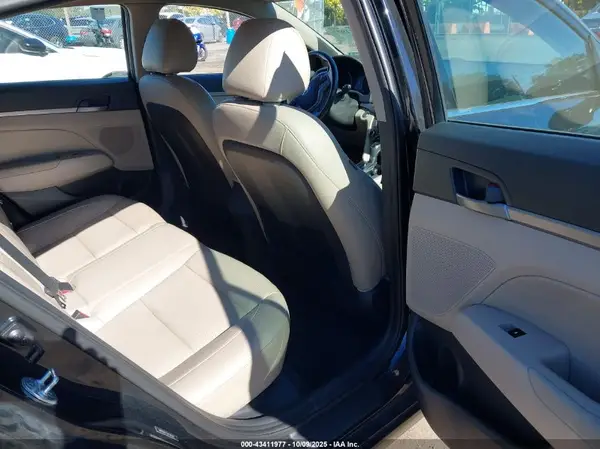 5NPD84LF5JH298681 2018 HYUNDAI ELANTRA - Image 8