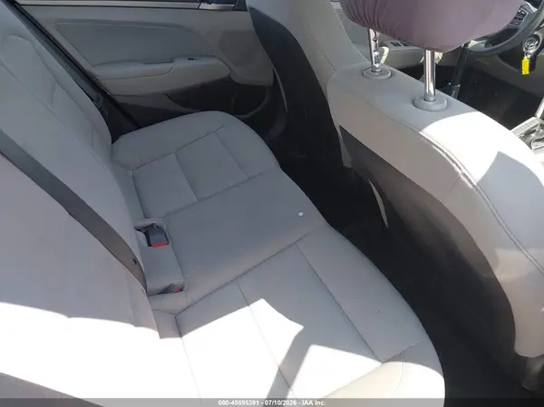 5NPD84LF5JH300784 2018 HYUNDAI ELANTRA - Image 8