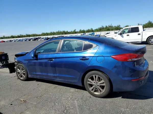 5NPD84LF5JH301384 2018 HYUNDAI ELANTRA - Image 2