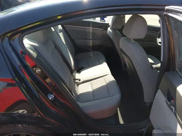 5NPD84LF5JH301756 2018 HYUNDAI ELANTRA - Image 8