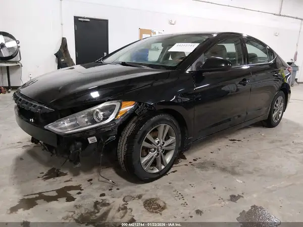 5NPD84LF5JH305421 2018 HYUNDAI ELANTRA - Image 2