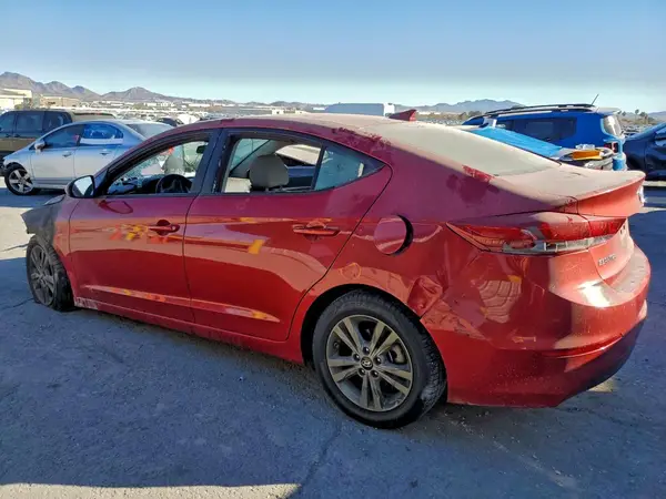 5NPD84LF5JH308125 2018 HYUNDAI ELANTRA - Image 2