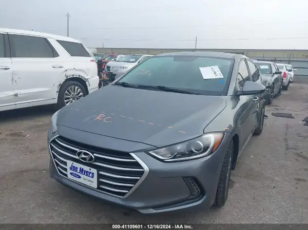 5NPD84LF5JH310764 2018 HYUNDAI ELANTRA - Image 2