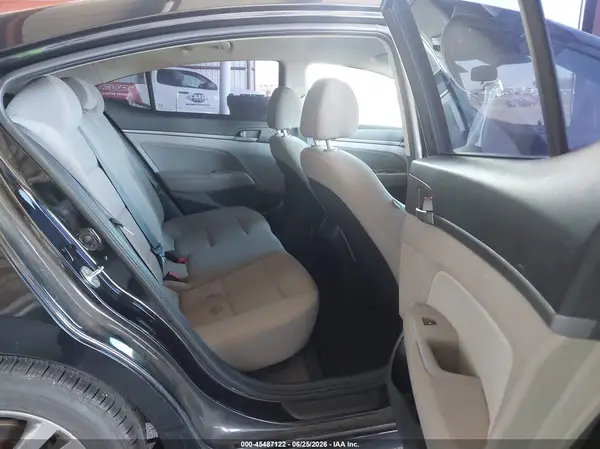 5NPD84LF5JH311154 2018 HYUNDAI ELANTRA - Image 8