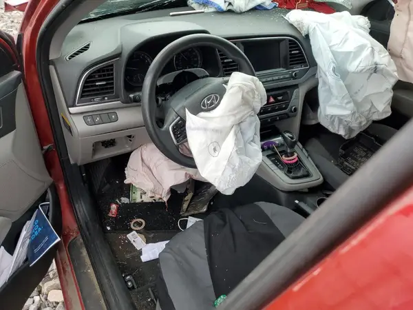 5NPD84LF5JH311493 2018 HYUNDAI ELANTRA - Image 8