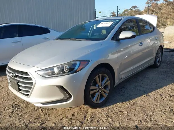 5NPD84LF5JH312109 2018 HYUNDAI ELANTRA - Image 2