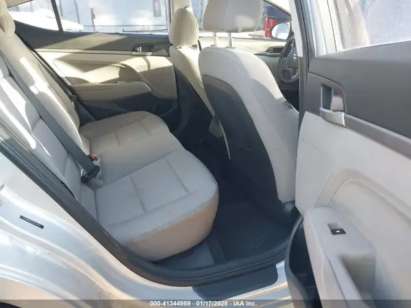 5NPD84LF5JH312109 2018 HYUNDAI ELANTRA - Image 8