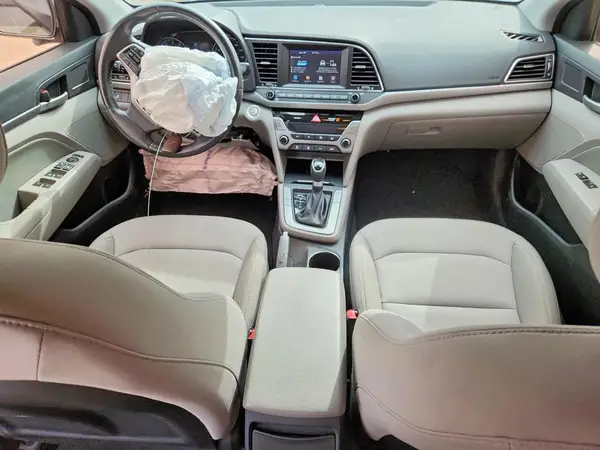 5NPD84LF5JH314605 2018 HYUNDAI ELANTRA - Image 8