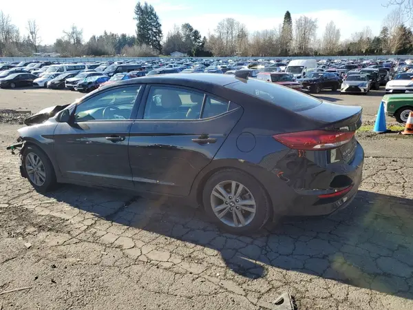 5NPD84LF5JH323028 2018 HYUNDAI ELANTRA - Image 2