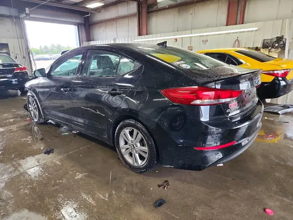 5NPD84LF5JH324261 2018 HYUNDAI ELANTRA - Image 2