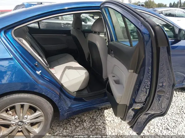 5NPD84LF5JH324549 2018 HYUNDAI ELANTRA - Image 8