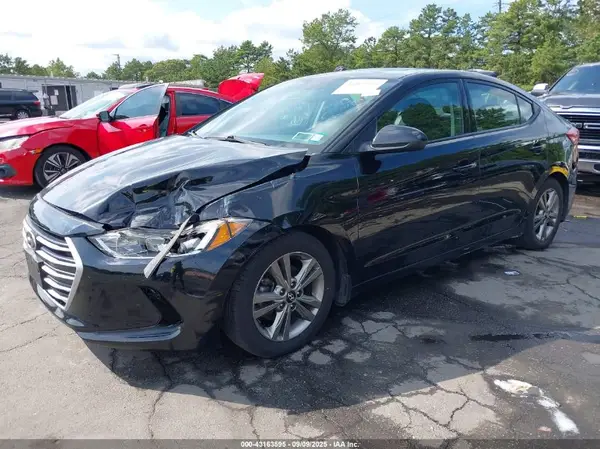 5NPD84LF5JH324728 2018 HYUNDAI ELANTRA - Image 2