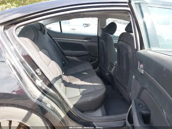 5NPD84LF5JH324728 2018 HYUNDAI ELANTRA - Image 8