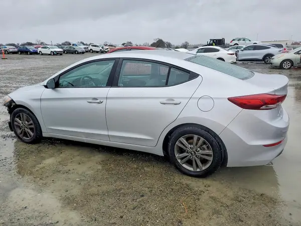 5NPD84LF5JH325314 2018 HYUNDAI ELANTRA - Image 2