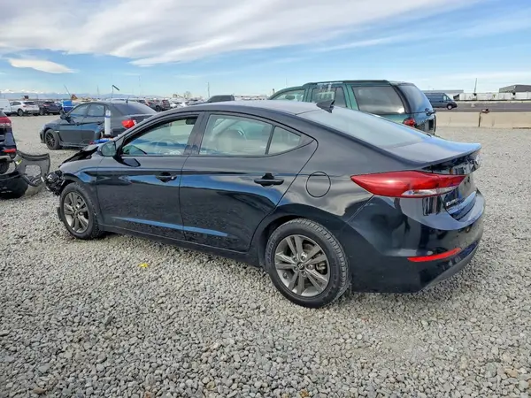 5NPD84LF5JH326592 2018 HYUNDAI ELANTRA - Image 2