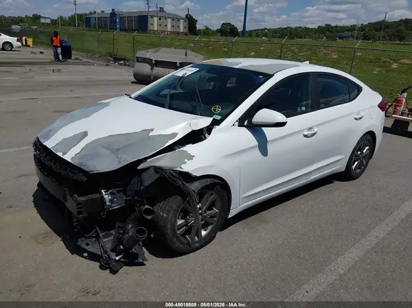 5NPD84LF5JH327189 2018 HYUNDAI ELANTRA - Image 2