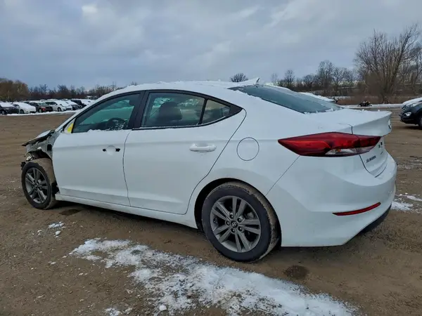 5NPD84LF5JH327614 2018 HYUNDAI ELANTRA - Image 2
