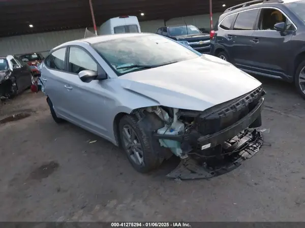 5NPD84LF5JH328231 2018 HYUNDAI ELANTRA - Image 1