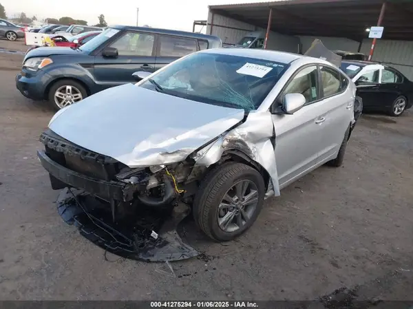 5NPD84LF5JH328231 2018 HYUNDAI ELANTRA - Image 2