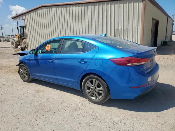 5NPD84LF5JH328651 2018 HYUNDAI ELANTRA - Image 2