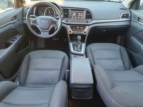 5NPD84LF5JH329394 2018 HYUNDAI ELANTRA - Image 8