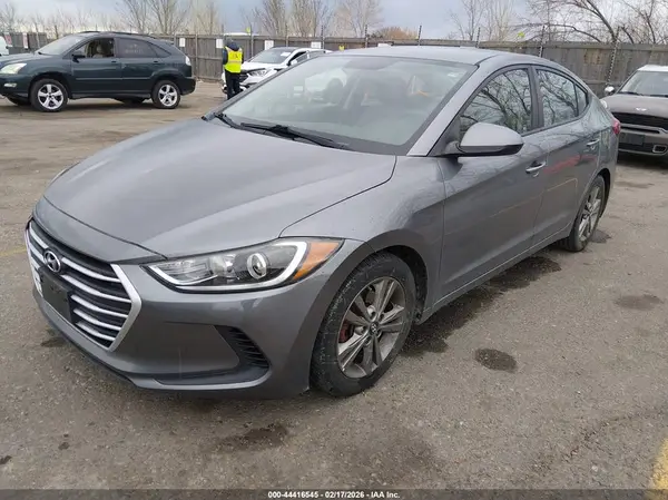 5NPD84LF5JH330920 2018 HYUNDAI ELANTRA - Image 2