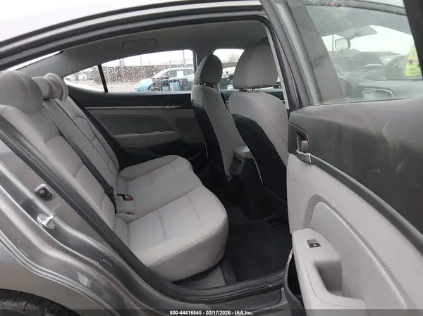 5NPD84LF5JH330920 2018 HYUNDAI ELANTRA - Image 8
