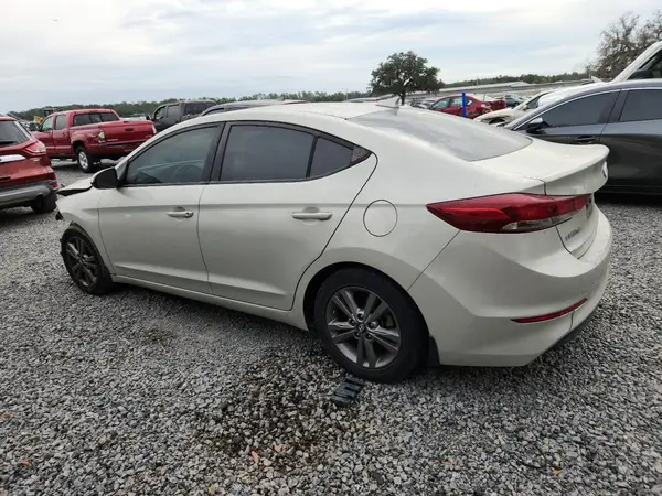5NPD84LF5JH331792 2018 HYUNDAI ELANTRA - Image 2