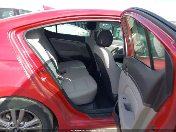 5NPD84LF5JH331887 2018 HYUNDAI ELANTRA - Image 8