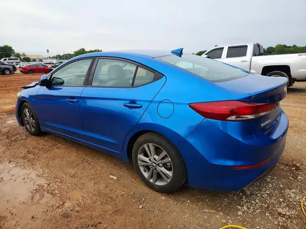 5NPD84LF5JH334272 2018 HYUNDAI ELANTRA - Image 2
