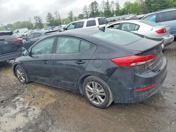 5NPD84LF5JH334739 2018 HYUNDAI ELANTRA - Image 2