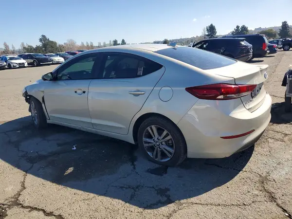 5NPD84LF5JH335616 2018 HYUNDAI ELANTRA - Image 2