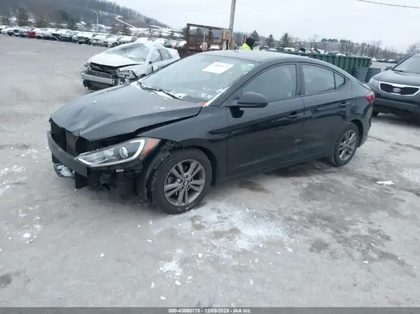 5NPD84LF5JH335793 2018 HYUNDAI ELANTRA - Image 2