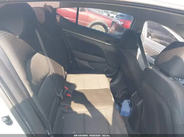 5NPD84LF5JH336944 2018 HYUNDAI ELANTRA - Image 8