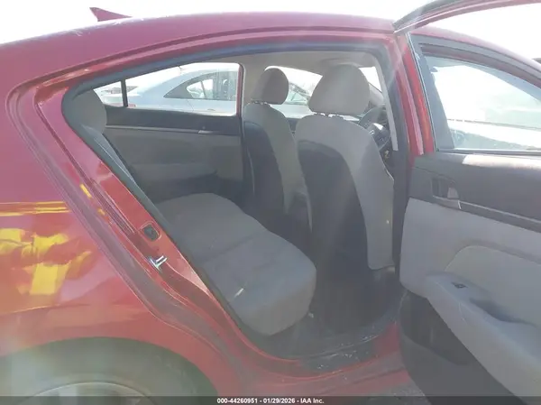 5NPD84LF5JH338094 2018 HYUNDAI ELANTRA - Image 8