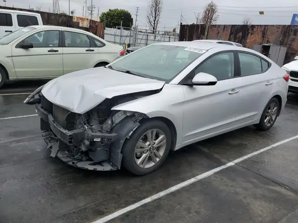5NPD84LF5JH338600 2018 HYUNDAI ELANTRA - Image 1