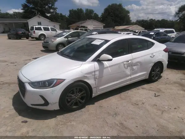 5NPD84LF5JH339083 2018 HYUNDAI ELANTRA - Image 2