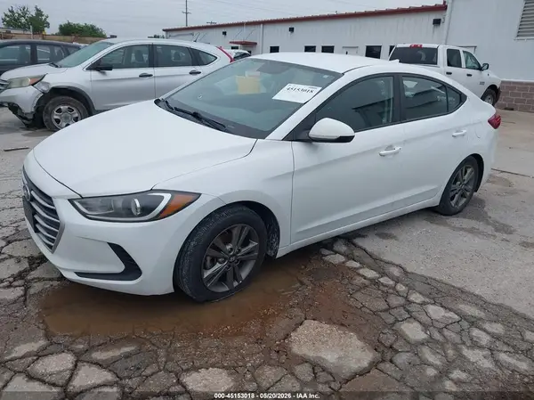 5NPD84LF5JH339097 2018 HYUNDAI ELANTRA - Image 2