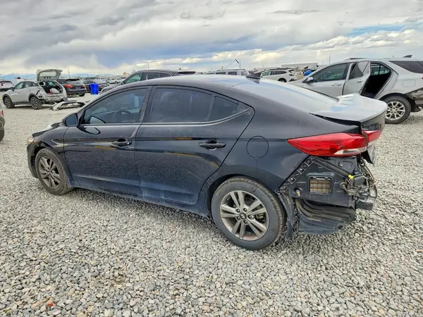 5NPD84LF5JH339830 2018 HYUNDAI ELANTRA - Image 2
