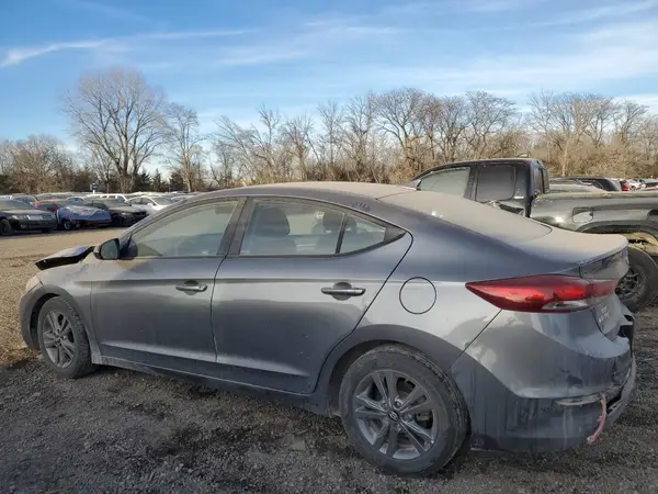 5NPD84LF5JH339925 2018 HYUNDAI ELANTRA - Image 2