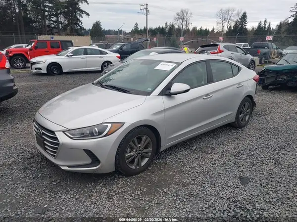 5NPD84LF5JH340086 2018 HYUNDAI ELANTRA - Image 2
