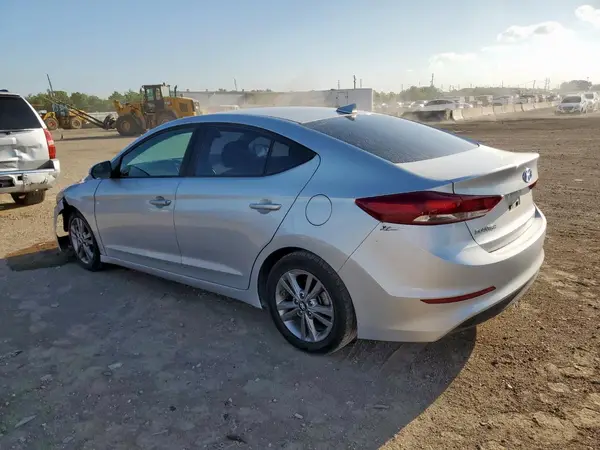 5NPD84LF5JH340153 2018 HYUNDAI ELANTRA - Image 2