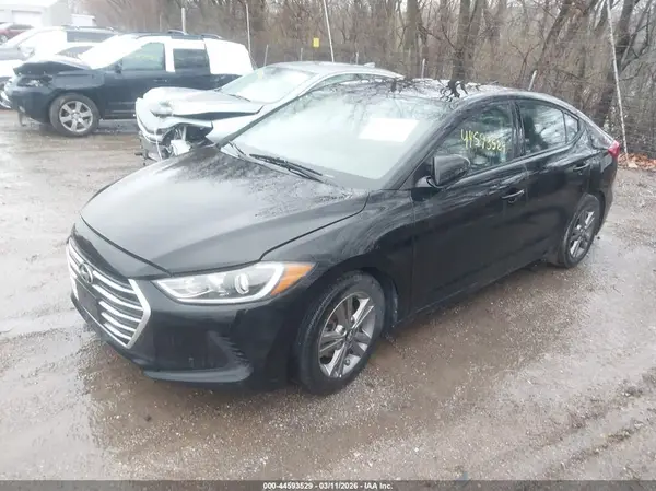 5NPD84LF5JH340718 2018 HYUNDAI ELANTRA - Image 2