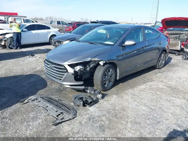 5NPD84LF5JH341271 2018 HYUNDAI ELANTRA - Image 2