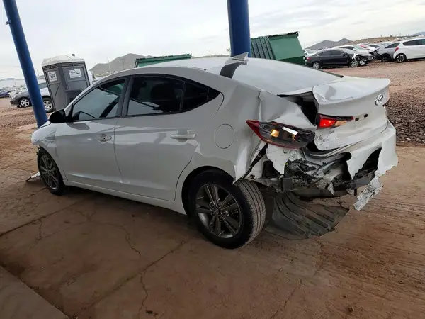 5NPD84LF5JH341920 2018 HYUNDAI ELANTRA - Image 2