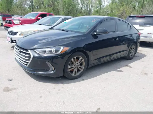 5NPD84LF5JH342825 2018 HYUNDAI ELANTRA - Image 2