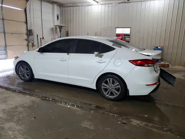 5NPD84LF5JH343845 2018 HYUNDAI ELANTRA - Image 2