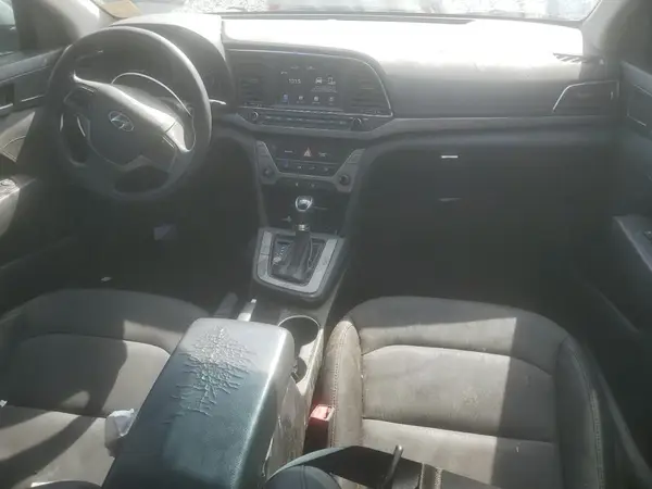5NPD84LF5JH348799 2018 HYUNDAI ELANTRA - Image 8