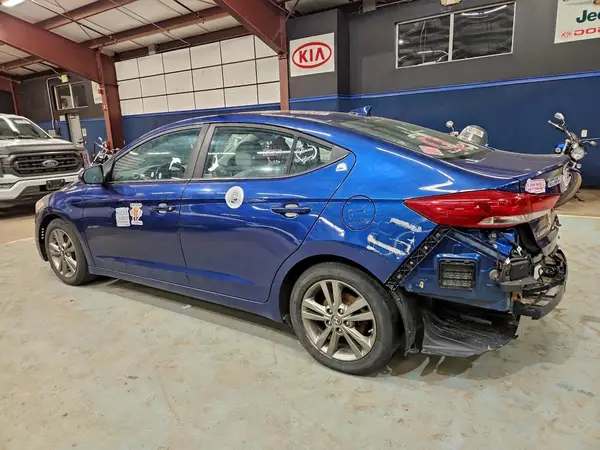 5NPD84LF5JH350374 2018 HYUNDAI ELANTRA - Image 2