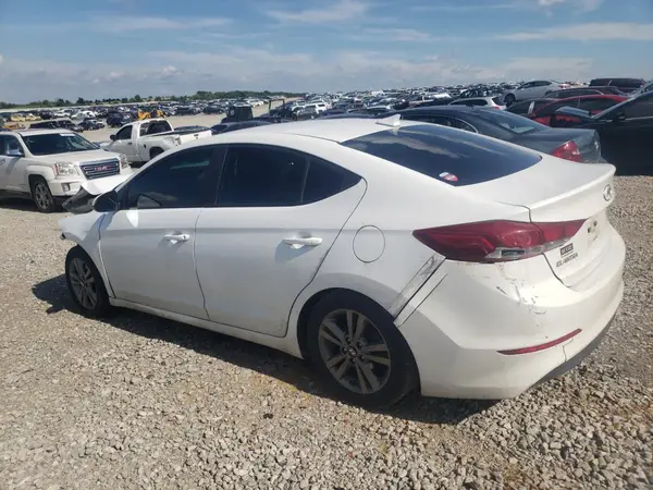 5NPD84LF5JH352464 2018 HYUNDAI ELANTRA - Image 2